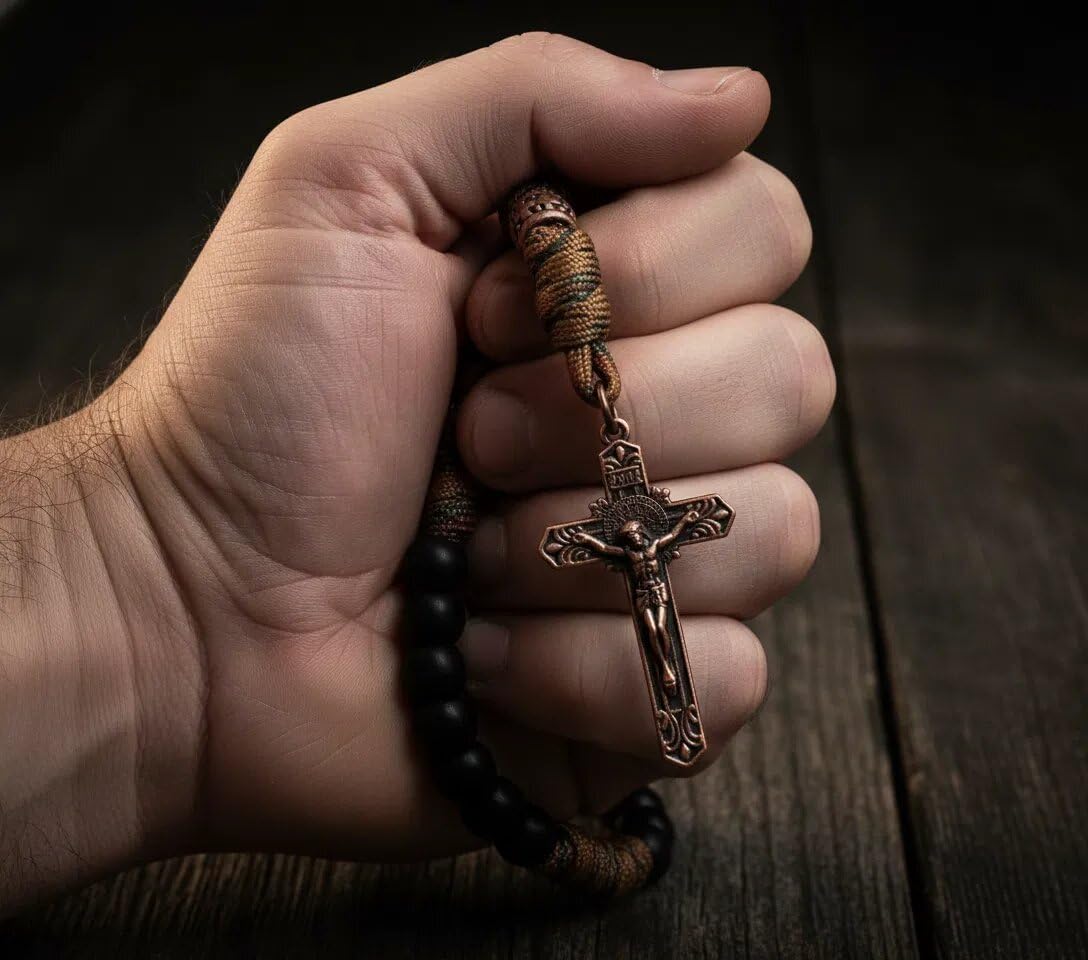 Sklep Nazareth Antique Bronze St Benedict Paracord Różaniec Czarne matowe koraliki Czerwony Biały Wytrzymały Różaniec Mocny sznurkowy naszyjnik