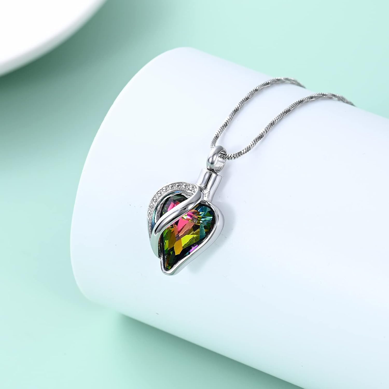 Yinplsmemory インフィニティ ラブ ハート 骨壺 ネックレス 女性用 記念 クリスタル ハート 骨壺 ロケット 遺灰 記