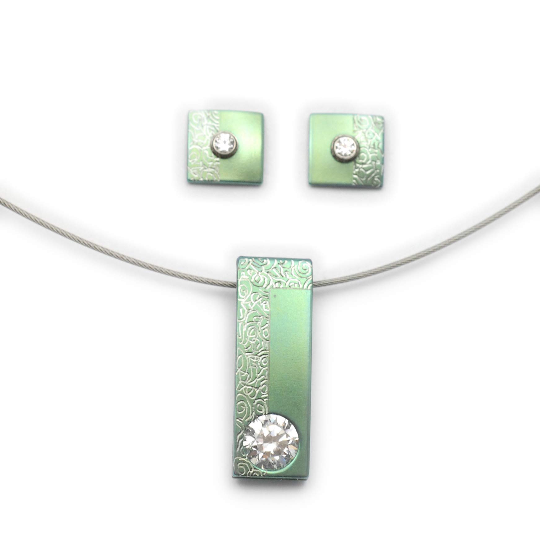 Titan Schmuck-Set. Absolut kein Risiko auf Allergien Handgefertigte Schmuckstücke. Lieferbar in verschiedenen Farben