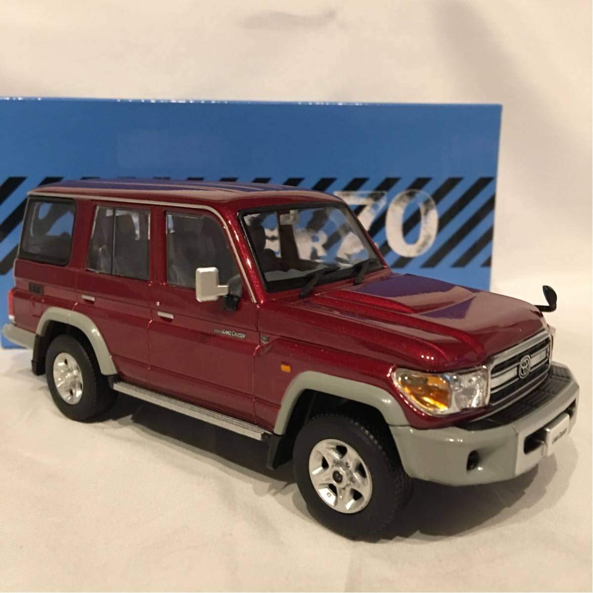 Amazon.co.jp: 1/30 ランドクルーザー70 カラーサンプル ミニカー
