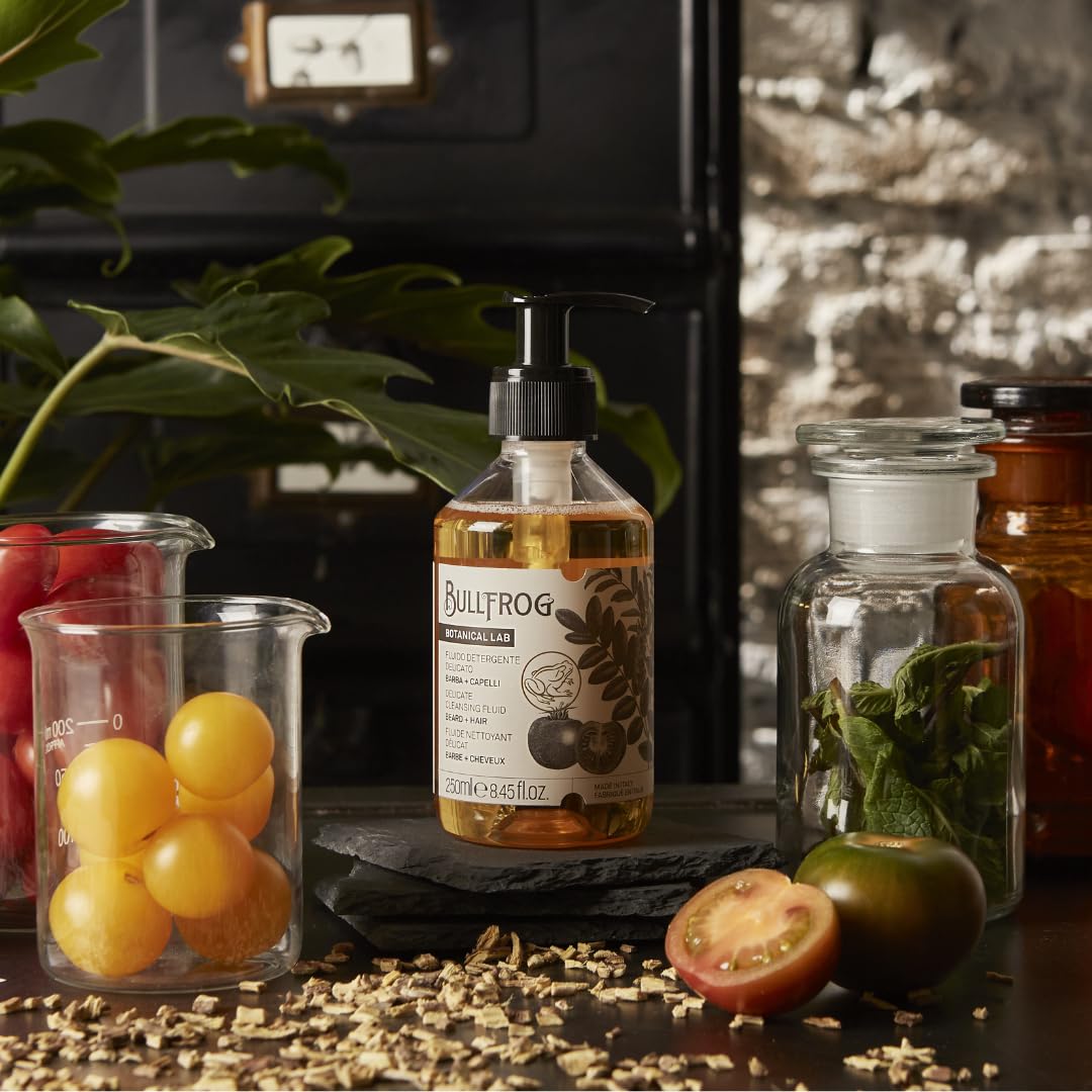 Bullfrog - Kit Beard Heroes, Agnostico Balsamo Multifunzione Originale 100ml, Pasta Esfoliante Lavabarba 100ml, Oliocento 50ml, Fluido Detergente Delicato 250ml
