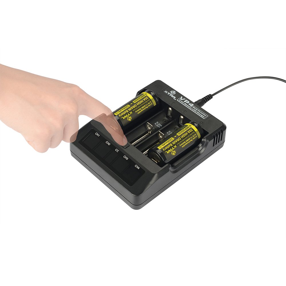 Xtar VP4 Ladegerät mit LCD Display für 4x Li-Ionen