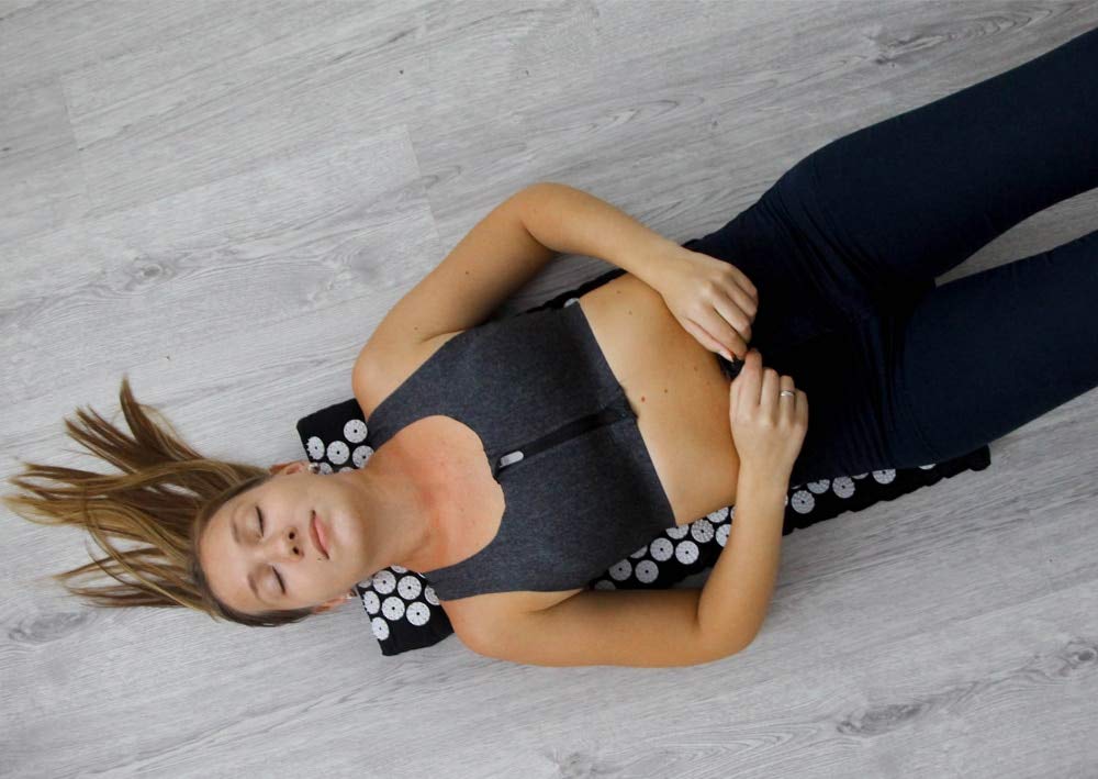 NX - Tappetino massaggiante per agopressione, per schiena, corpo, piedi, alleviare lo stress, il dolore, Shakti, Acupuntura, yoga, con cuscino, M2SetBlack