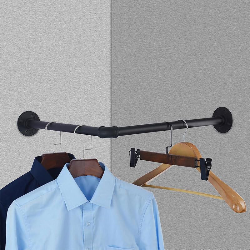 Barre de suspension murale à 90° pour organiser un vestiaire élégant ou une salle de bain moderne