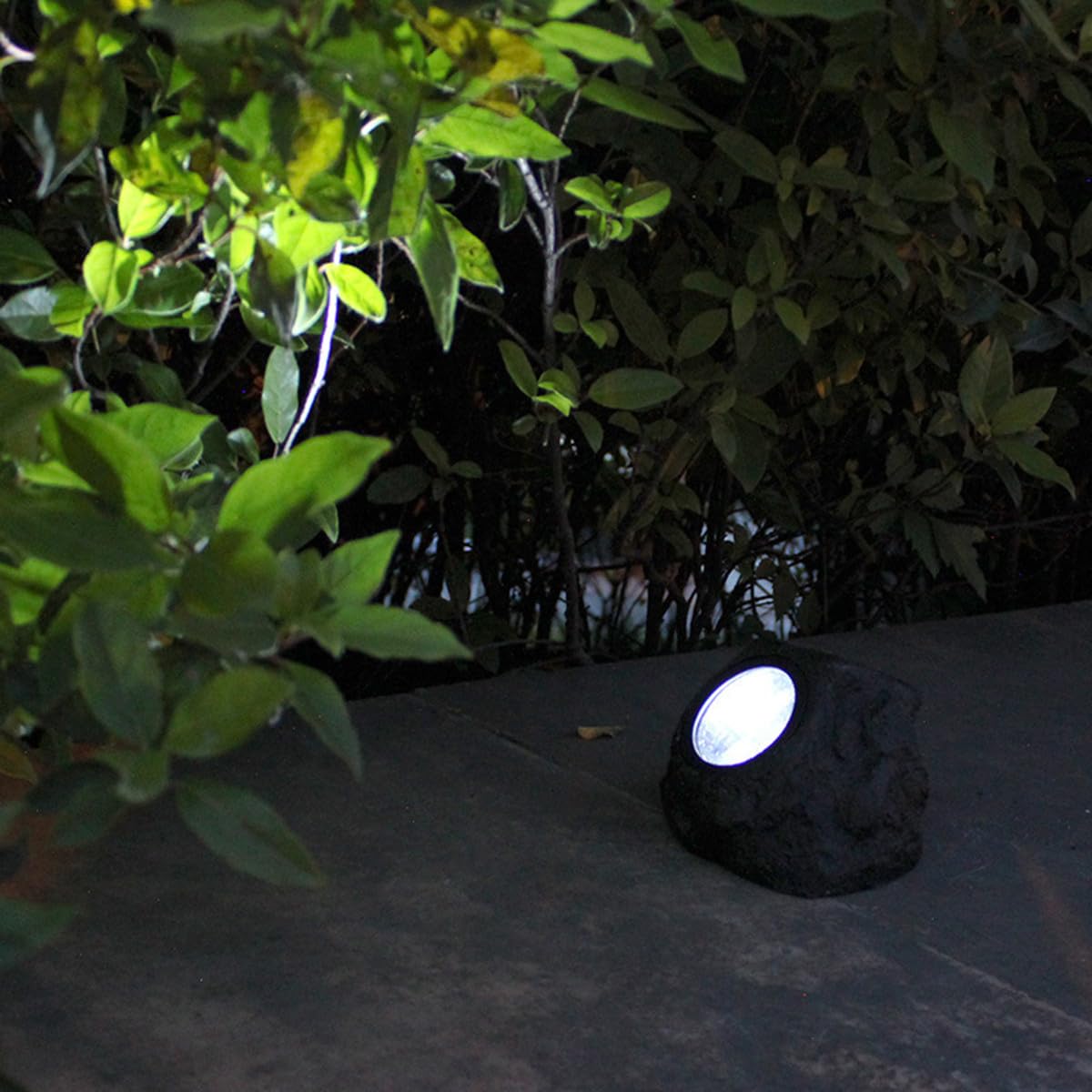 Angoily 2 Stück Solarleuchten aus Simuliertem Stein für Außenbereich aus Kunststoff Kreative Garten Solarleuchte für Einfache Installation im Park und Hof