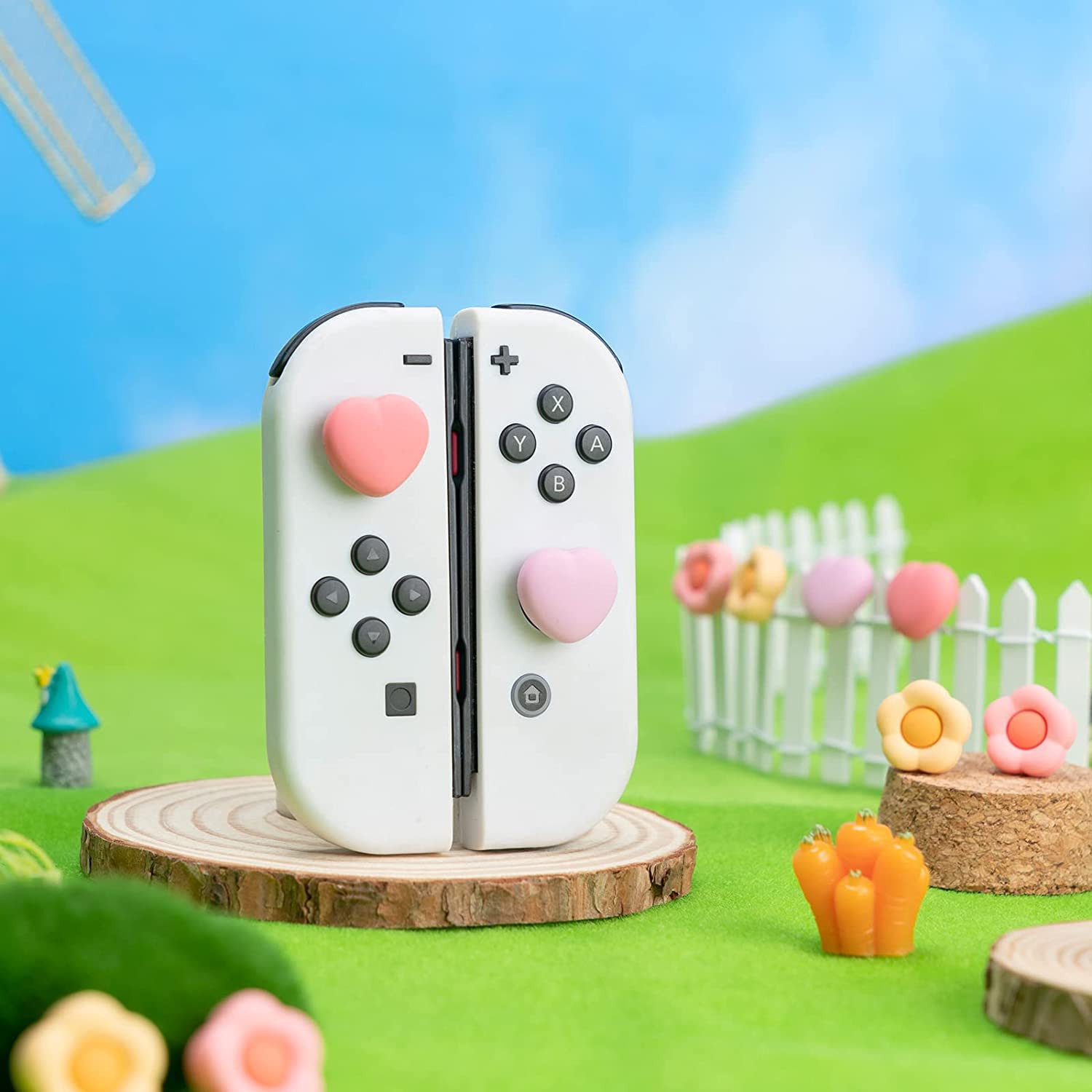 GeekShare Lindas Tapas de Silicona para Agarre del Pulgar Joycon, Cubierta de Joystick Compatible con Switch/OLED/Switch Lite, 4 Piezas - Corazón y Flor