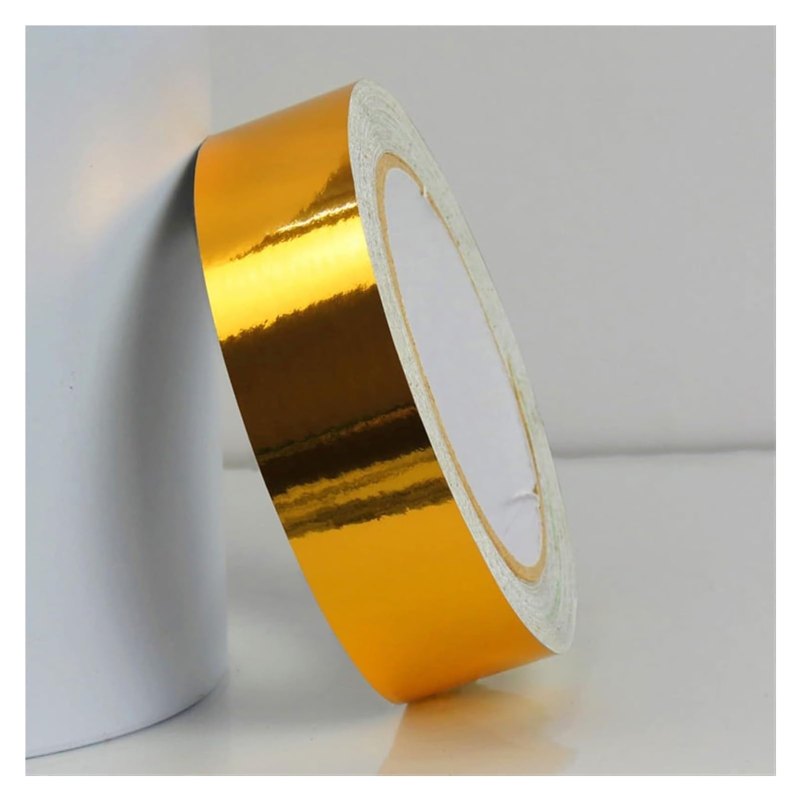 Moulure autocollante pour masquer les défauts de plafond et cadres de porte