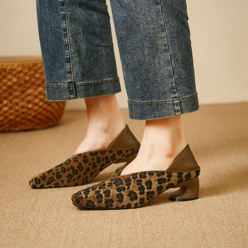 Women's Large-Size Casual Shoes - Lightweight and take Off, Suitable for Commuting, Office use, and Outdoor Activities.