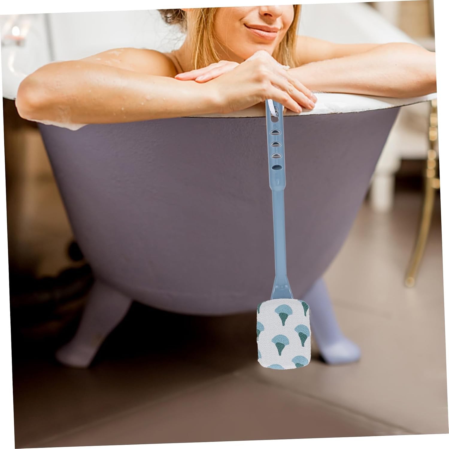 Bathing Brush Long Handle Back Brush Body Bath for Shower Exfoliating Scrubber for Back Body and Face 15.74 inch 1 Replacement Cloth