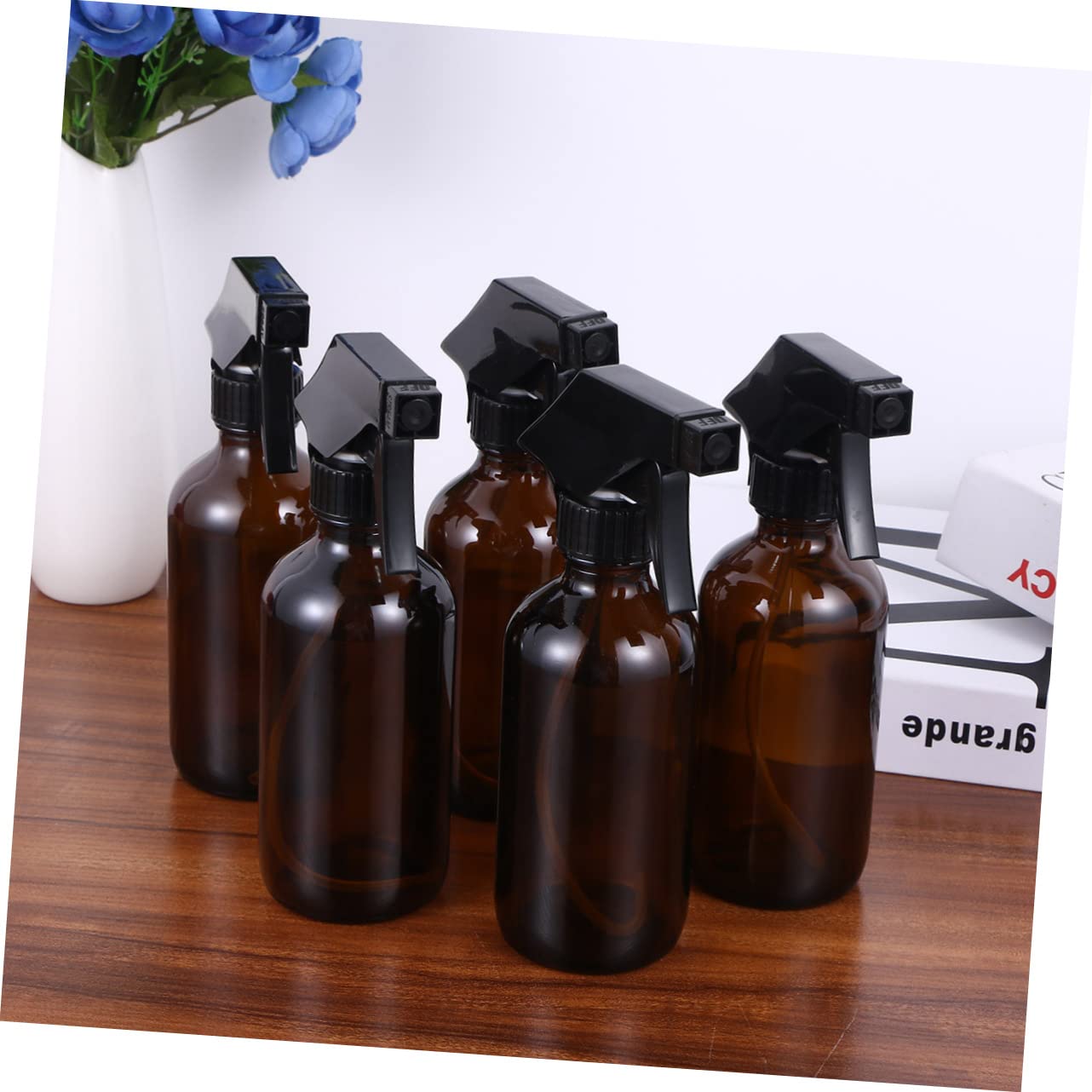Healeved Braune Glas Sprühflaschen 250ml Nachfüllbar und Einfach zu Bedienen 4 Stück für Aromatherapie und Reinigungsprodukte