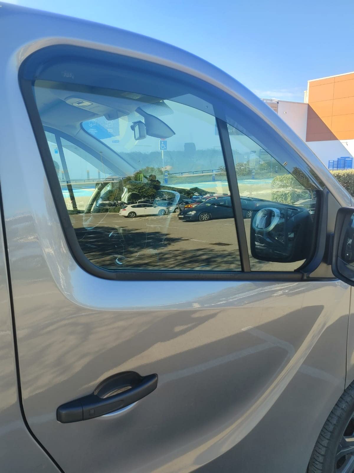 Deflectores Compatible con Renault TRAFIC | Desde 2014+ Derivabrisas Exteriores Delanteros