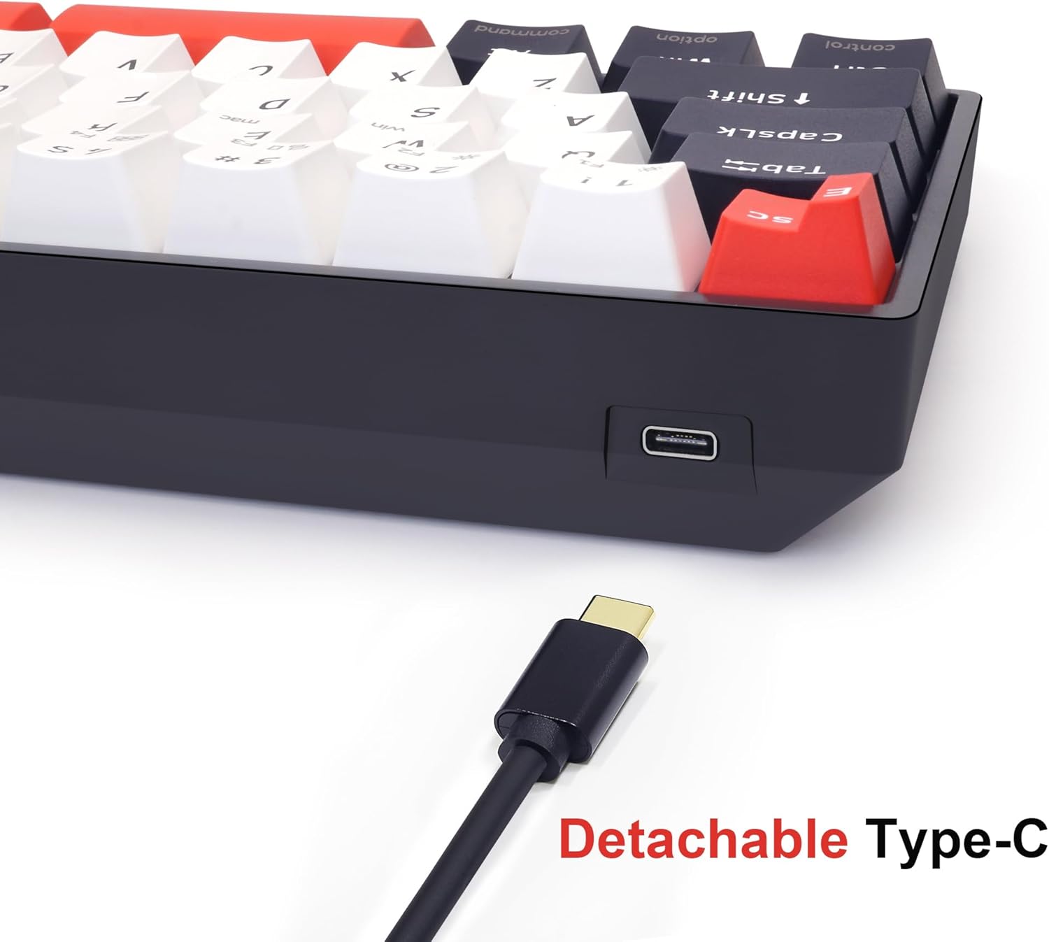 USB-C port on the MOLGRIA SKYLOONG GK61 keyboard with a detachable cable