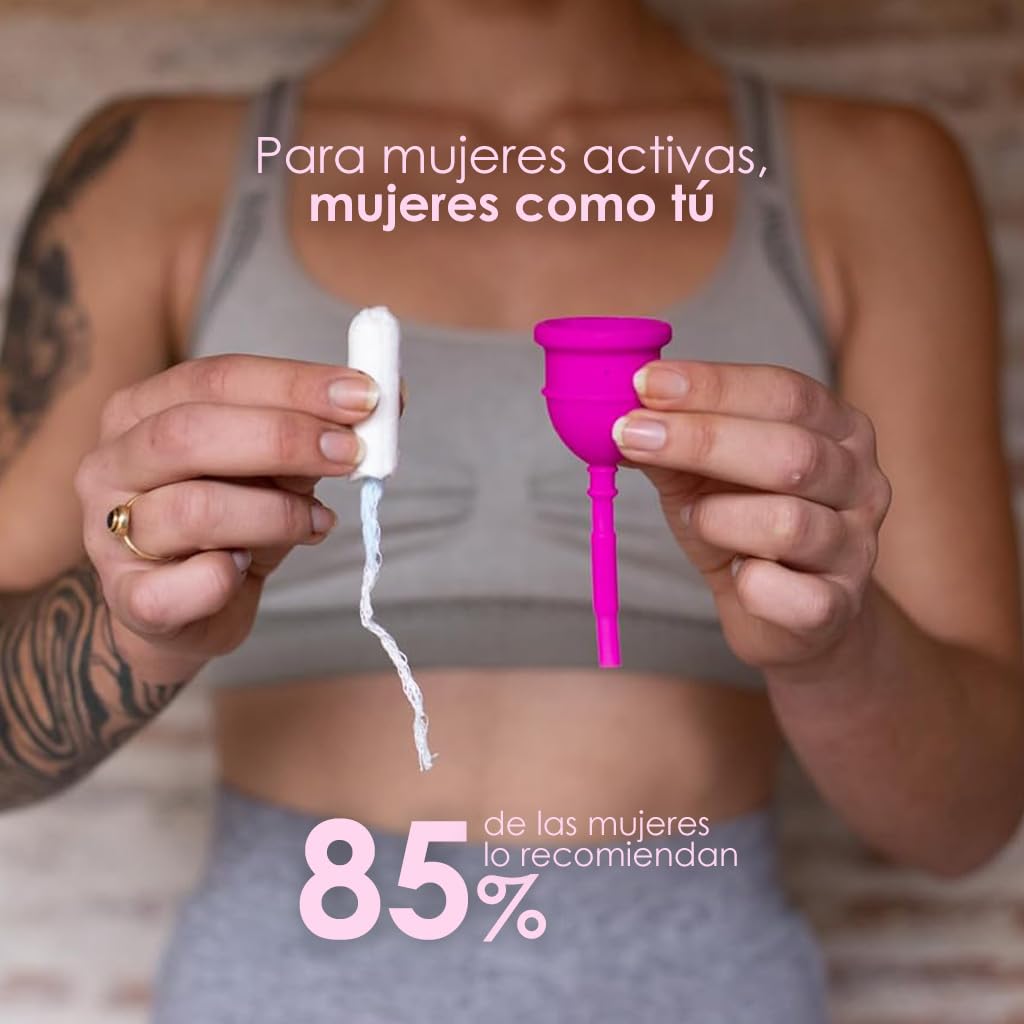Eureka! Cup - Copa Menstrual Vaciable con Esterilizador Plegable | Silicona Médica Reutilizable | Alternativa Cómoda y Ecológica a Tampones | 3 Tallas (Mediana)
