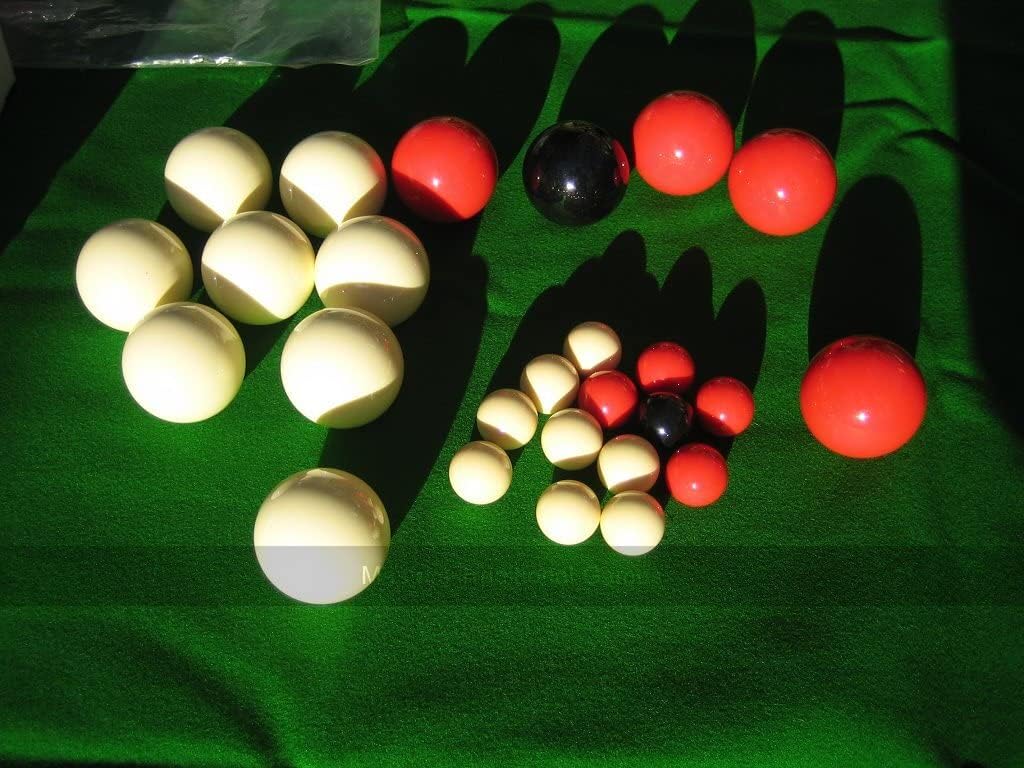 Set of Balls for Old English Bagatelle (1 and 1/2 inch, 1 Black, 4 red, 8 White)