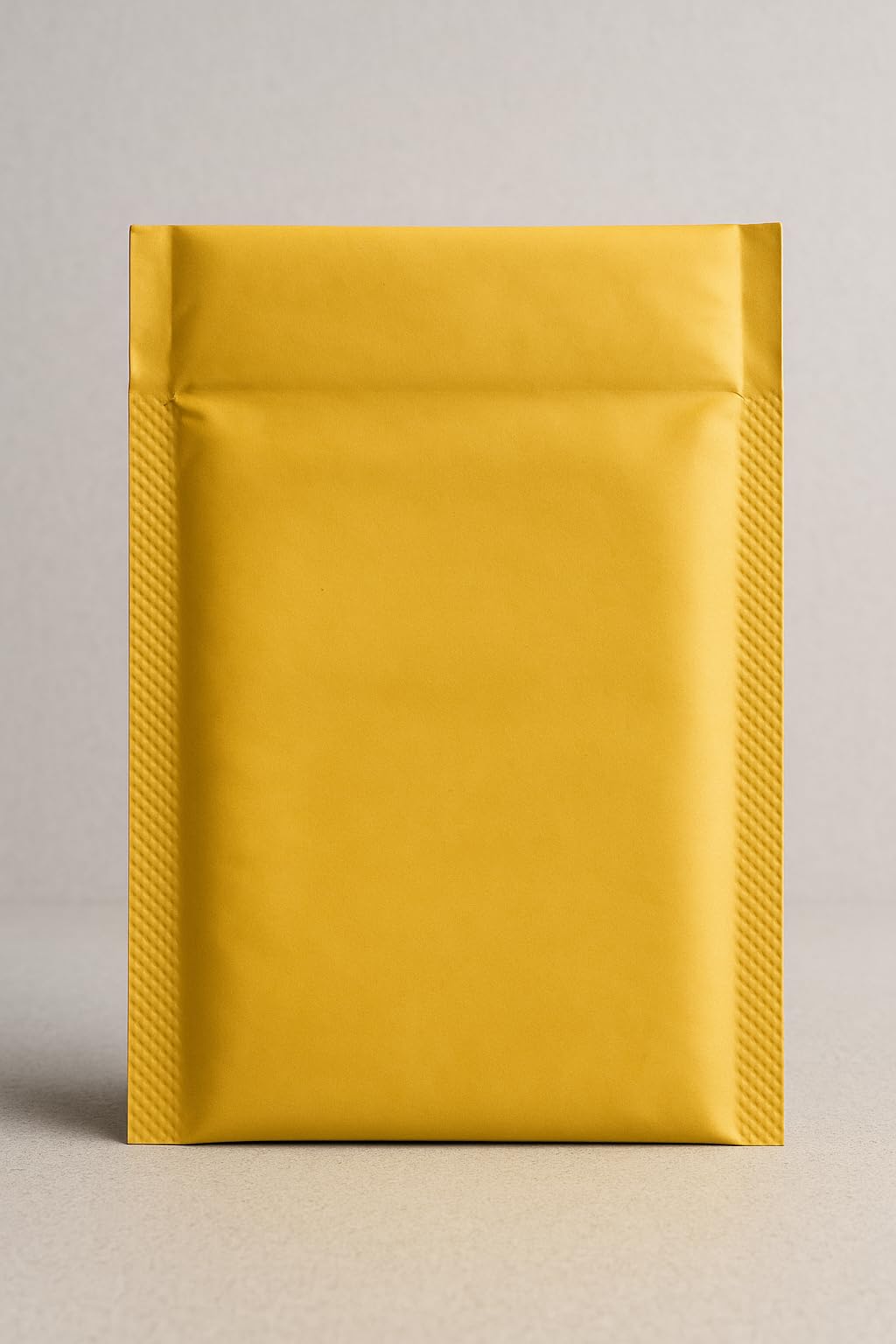 Involap Small Yellow Padded Mailer Envelope – 13x11cm Outer, 12x8cm Inner – Self-Seal Bubble Lined Envelope for Shipping Small Items (50 Pack)
