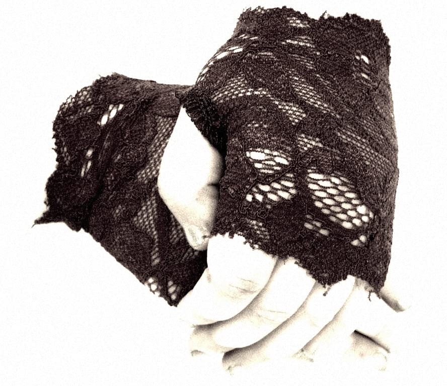 Baby Toddler Girls Black Lace Fingerless Gloves Flower Girl Wedding Pageants Halloween