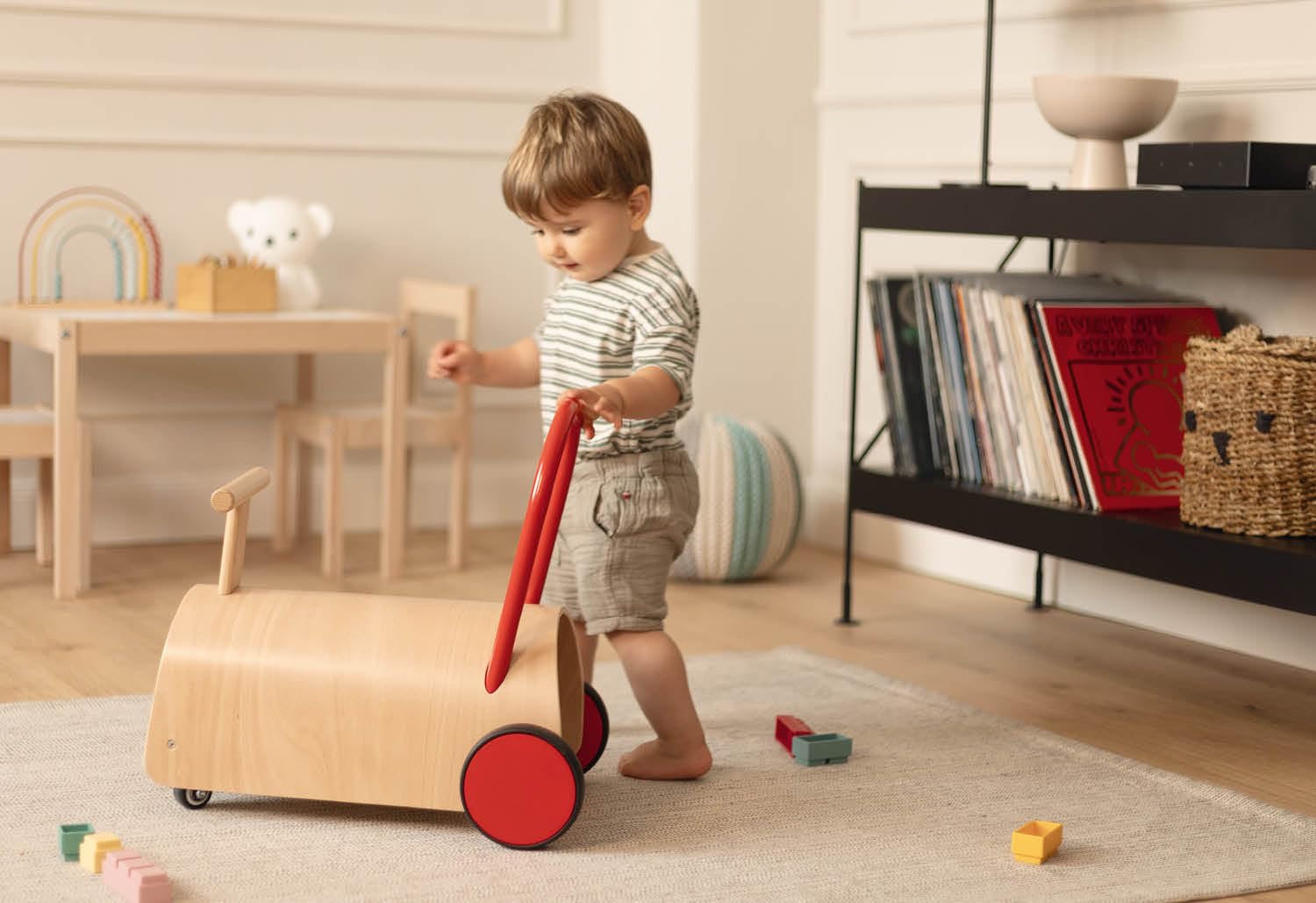 PINOLINO Enzo Kinder Lauflernwagen und Rutschauto, Holz, Natur/Rot, für Kleinkinder ab 1 Jahr