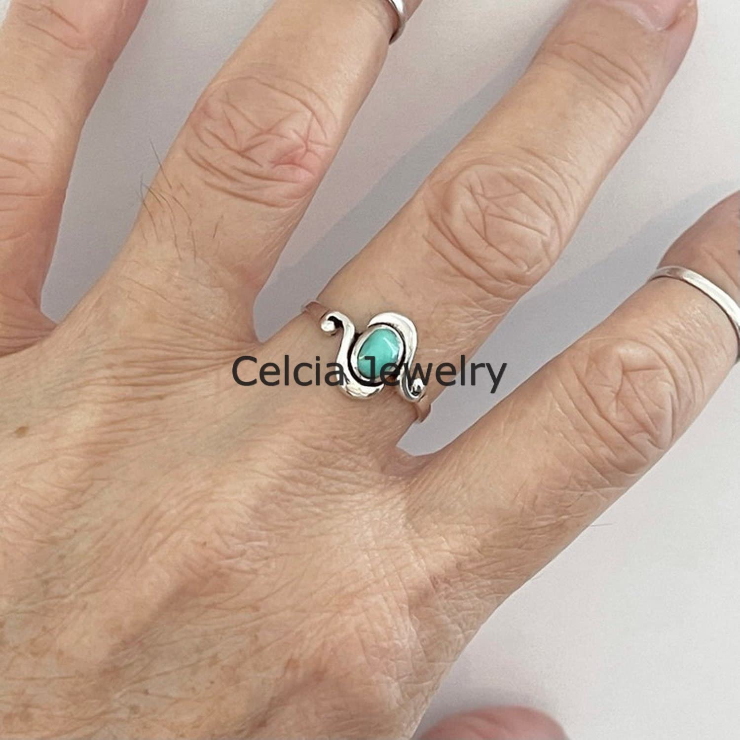 Anillo turquesa moderno de plata de ley maciza, anillo bohemio, anillo de Bali, anillo delicado, anillo elegante, anillo minimalista, anillo del día de la madre, regalos de piedra natal de diciembre