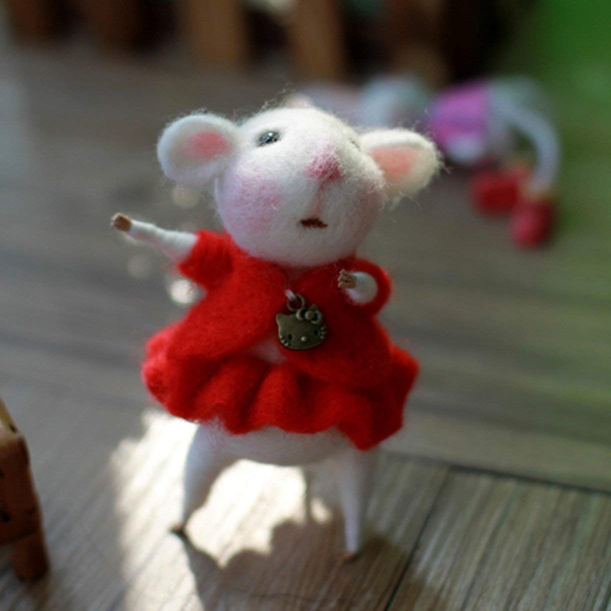 ZHONGJIUYUAN Needle Felting Kit for Beginners,Mice Mouse Handmade Animal Toy Doll Wool Needle Felt Poked Kitting DIY Wool Kits Package Non-Finished