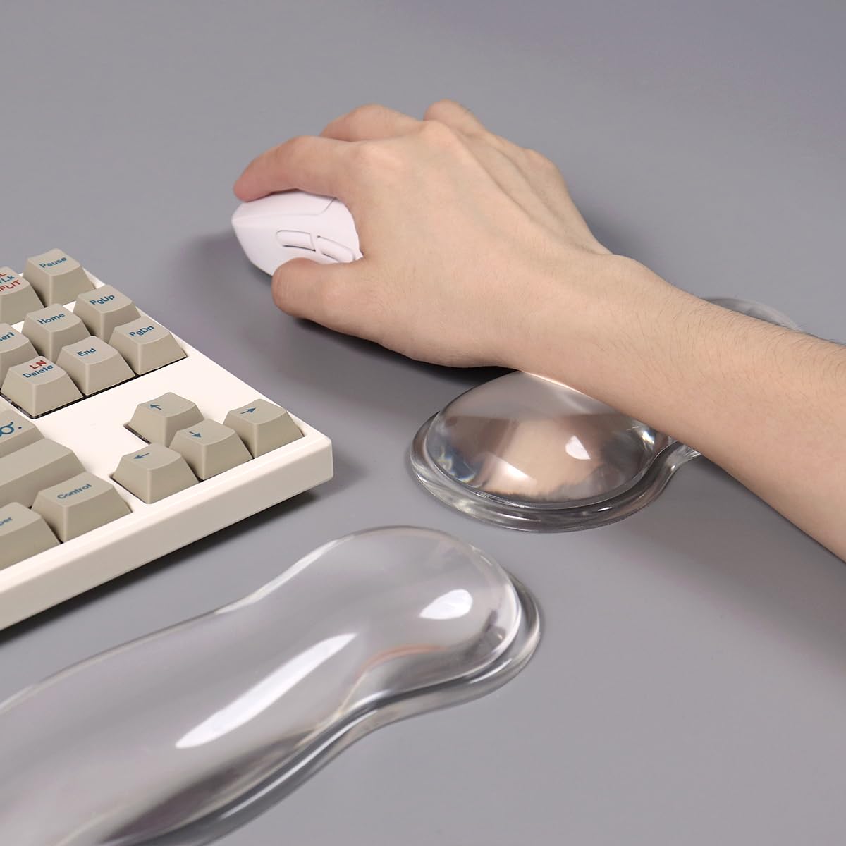 Sumgsn Set poggiapolsi in gel di silicone per tastiera e mouse, bianco, morbido, ergonomico, rilassa il polso, per computer portatile, ufficio e casa