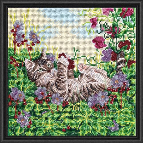 Crystal Art Medium Framed Kit (11.8in x 11.8in) - Playful Cat - Diamond Painting Kit for Ages 8 and Up