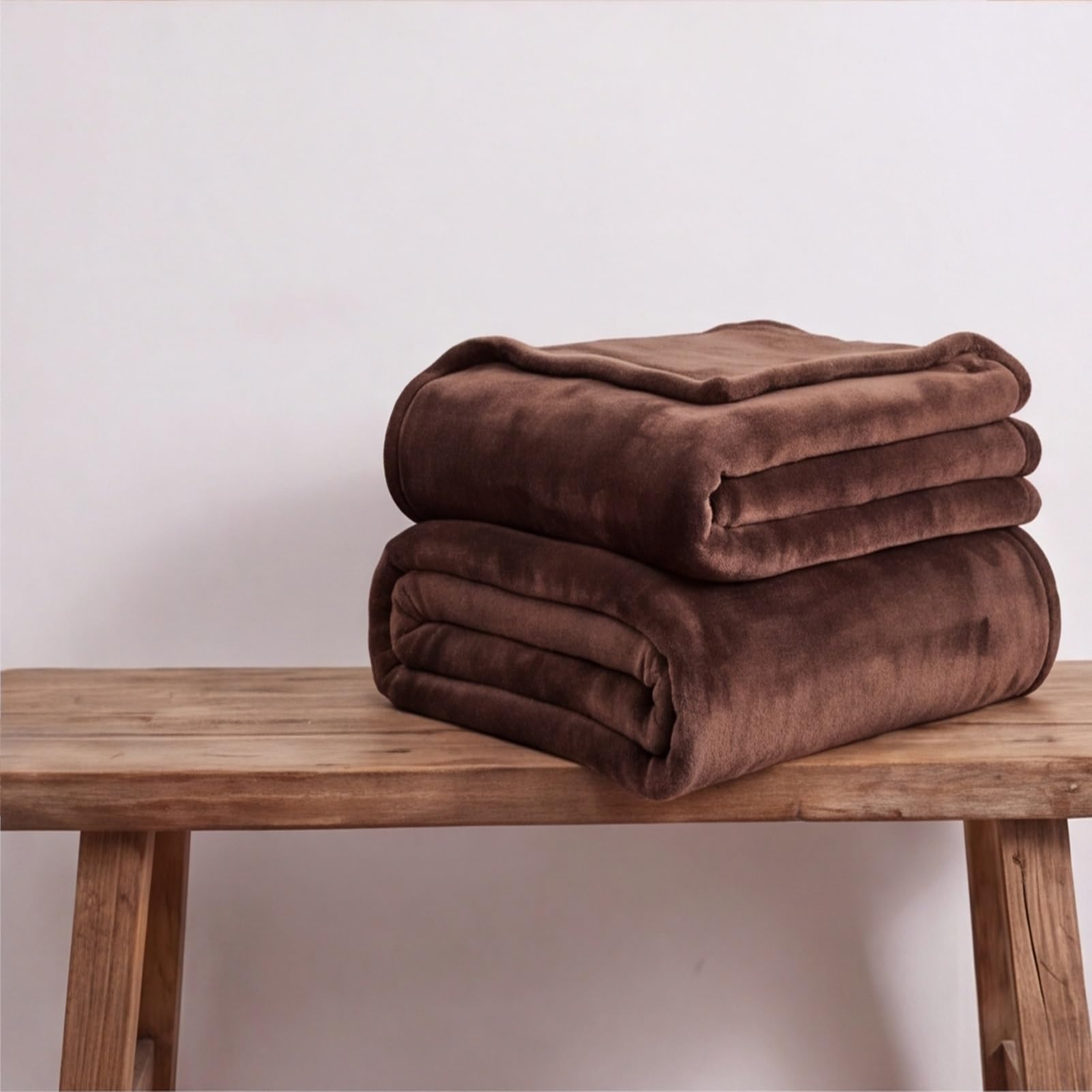 YXRS Fleece Blanket Sofa Throw 135 x 190 cm Fit All Season Fleece Throw Blanket for Bed Soft Cosy Warm for Bed Settees Armchairs, Brown