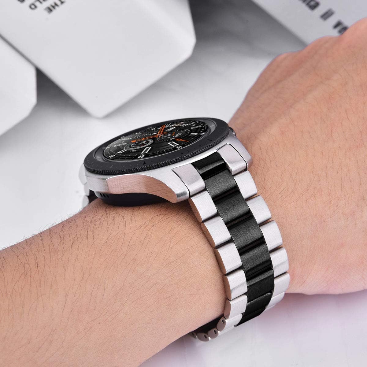 V-MORO No Gaps Metal Strap Compatible with Galaxy Watch 46mm(2019 released) Band with Clips Solid Stainless Steel Bracelet for Samsung Galaxy Watch 46mm R800(2019) Silver Black