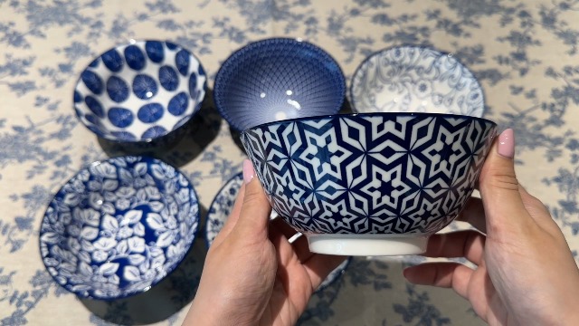 Amazon.com: Selamica Blue and White Porcelain 20oz Cereal Bowl Set