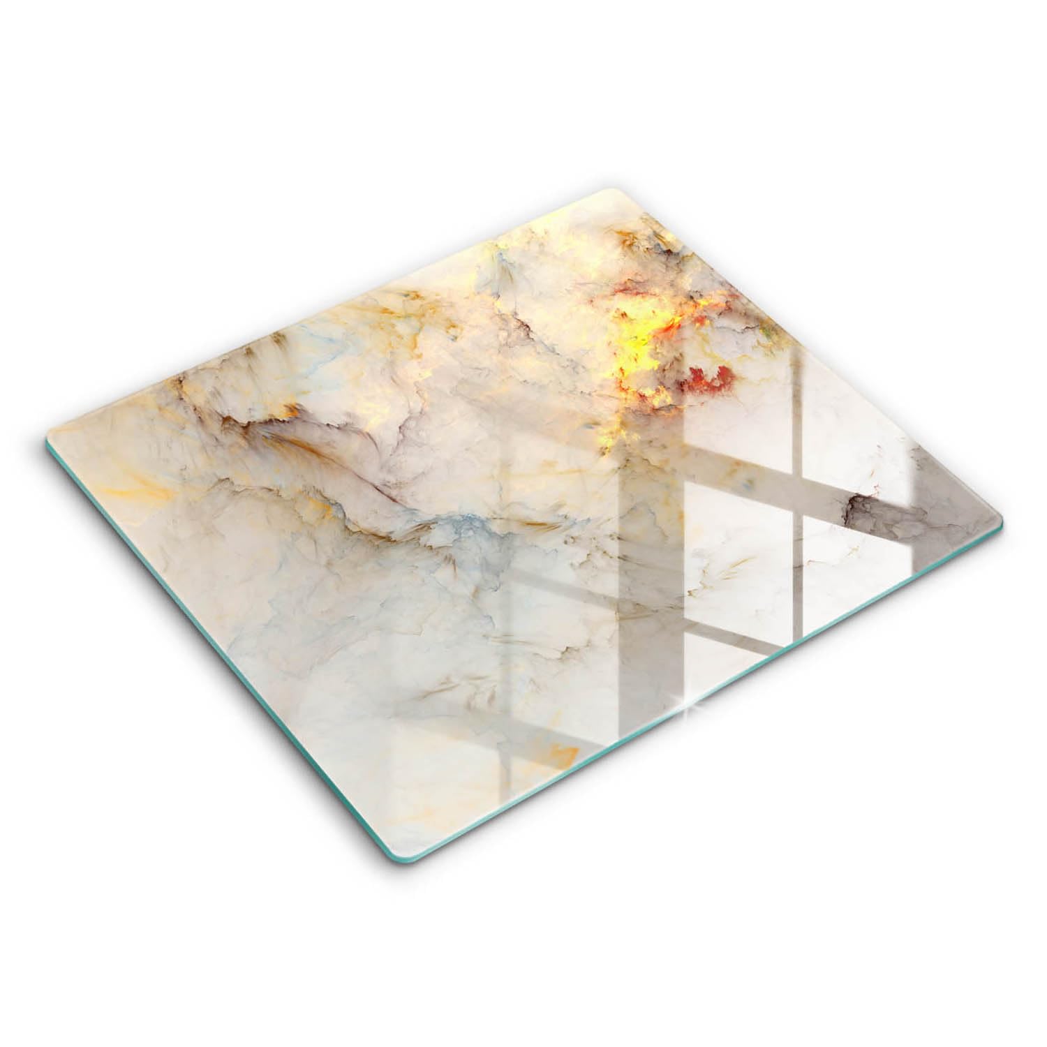 Planche à découper induction au design marbre et or pour une cuisine au style raffiné