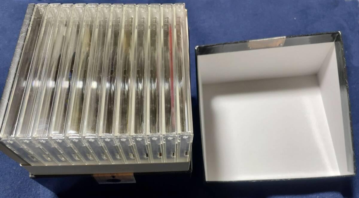 Amazon.co.jp: 泉谷しげる35周年記念セット「黒いカバン」(11CD+DVD