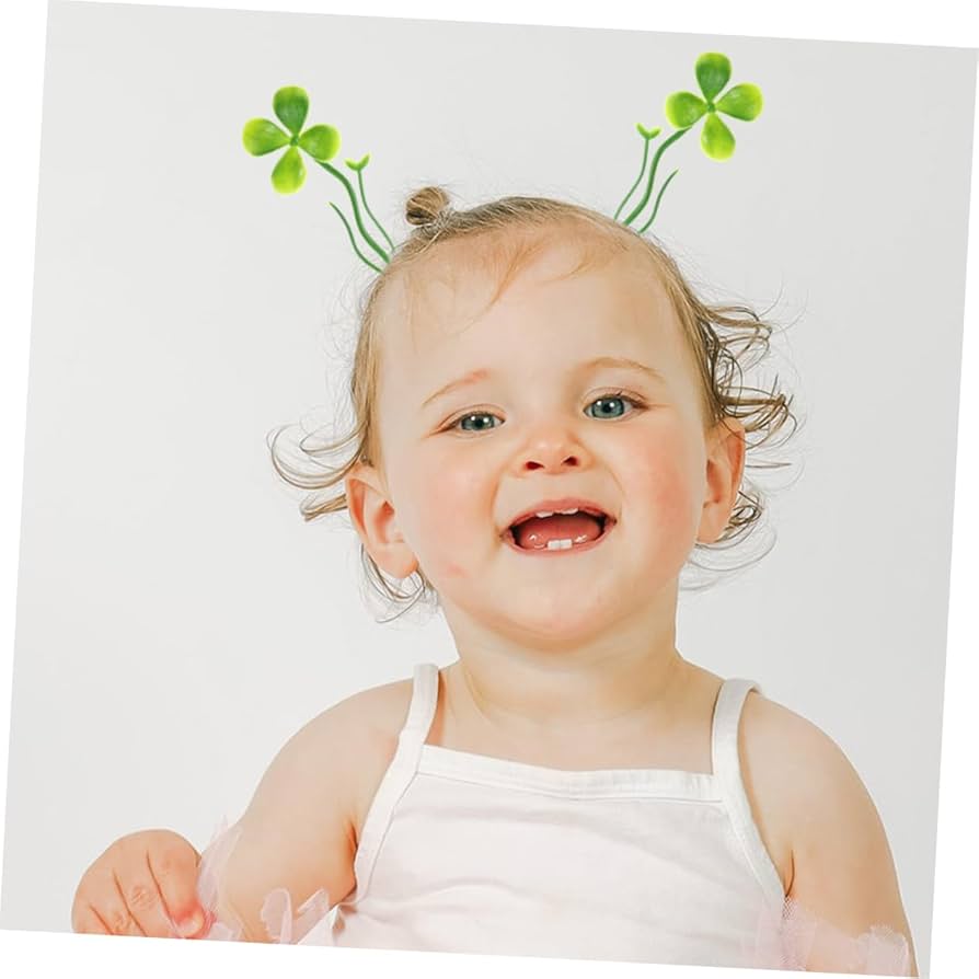 【四つ葉のクローバー】ベビーヘアクリップ　キッズヘアクリップ　ヘアピン 四つ葉のクローバー ベビーヘアクリップ♡ 赤ちゃん 新生児 ヘアピン