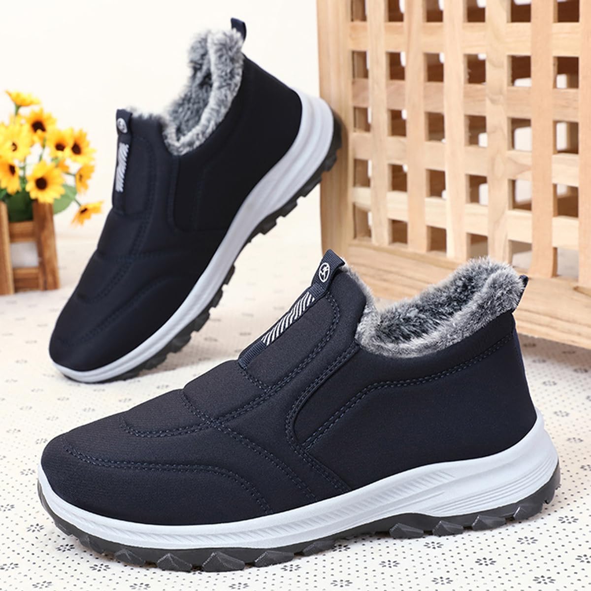 Womens Winter Snow Boots, Warm Fur Lined Slip On Ankle Snow Boots, Lightweight Comfortable Waterproof Outdoor Shoes with Arch Support