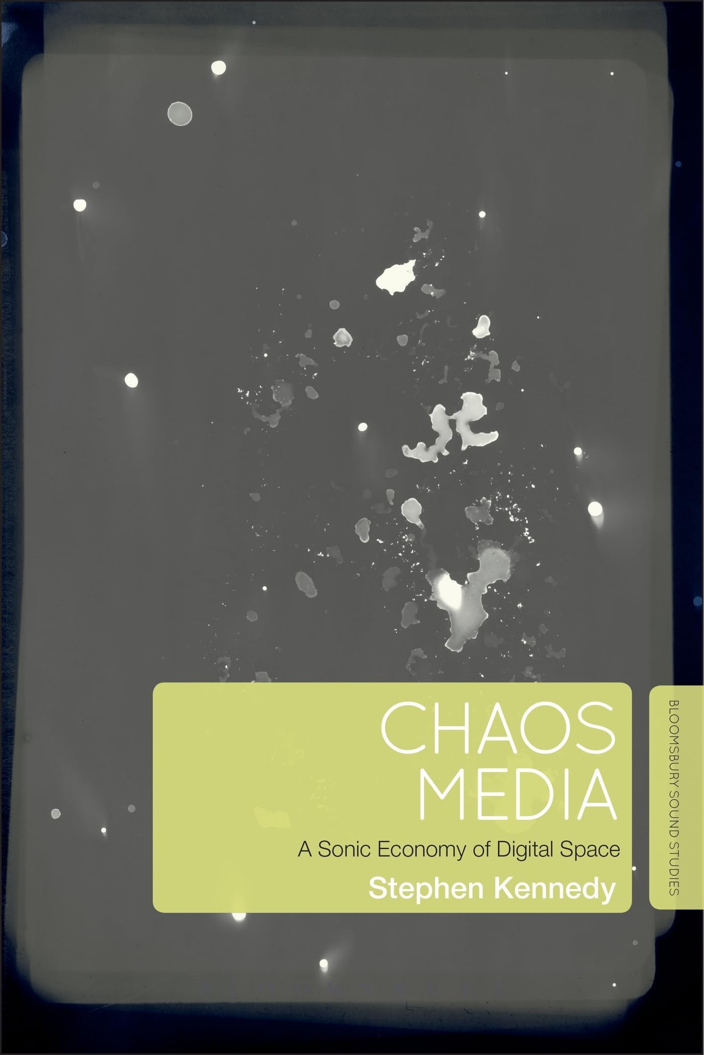 Buy Chaos Media: A Sonic Economy of Digital Space — BookShops.in
