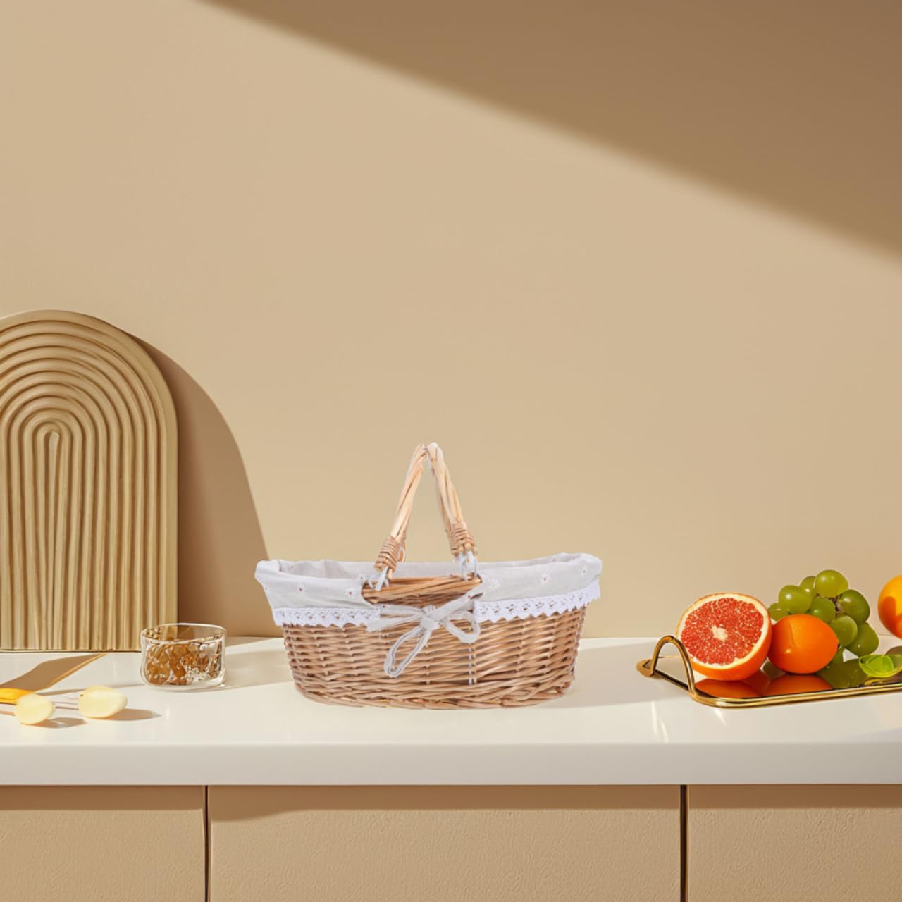 Healifty Picknickkorb Aus Rattan Mit Doppelten Klappgriffen Gänseblümchen-Sackleinen-Einlage Handgewebt Mehrzweck-Ostereier-Tablett Für Lebensmittel Brot Tisch Aufbewahrungskorb Heimdeko