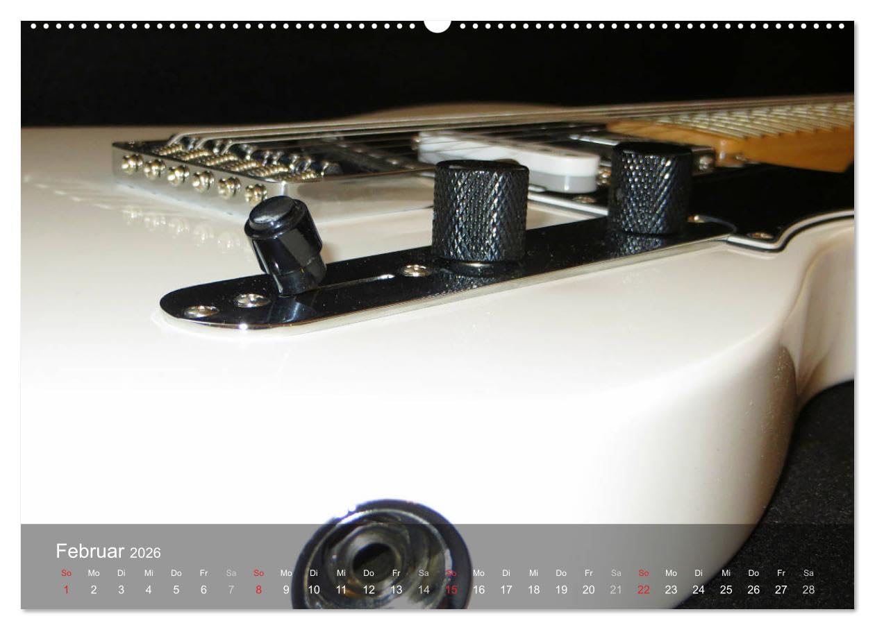 SAITENSPIELE (hochwertiger Premium Wandkalender 2026 DIN A2 quer), Kunstdruck in Hochglanz: Elektrische Gitarren präsentieren sich aus unterschiedlichen Blickwinkeln. (CALVENDO Kunst)