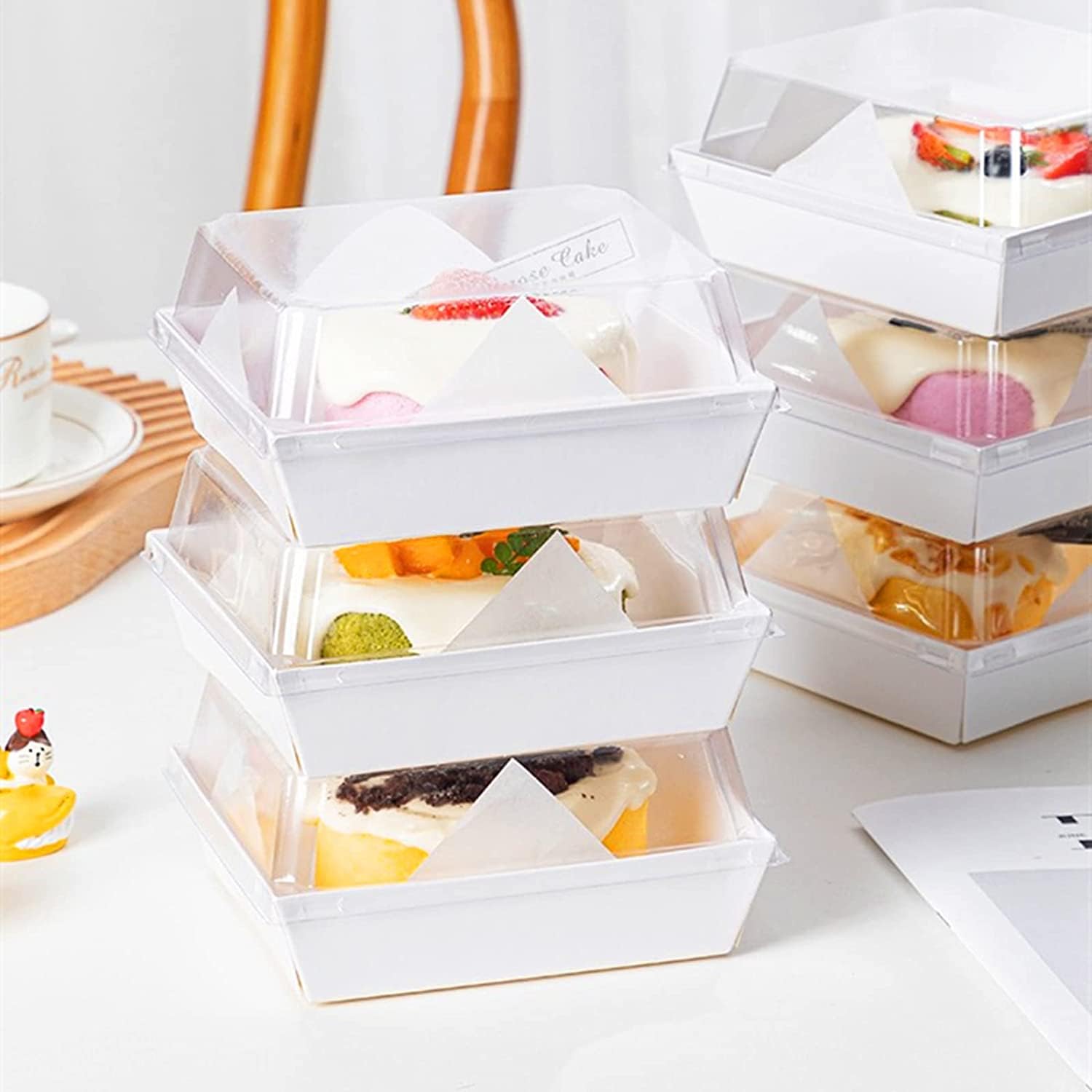 LATERN 50 Pezzi Scatole per Fette di Torta Con Coperchi Trasparenti 12CM, Contenitori in Carta Antiolio per Dolci, Cupcake, Biscotti, Sandwich, Macaron, Salumi (Bianco)
