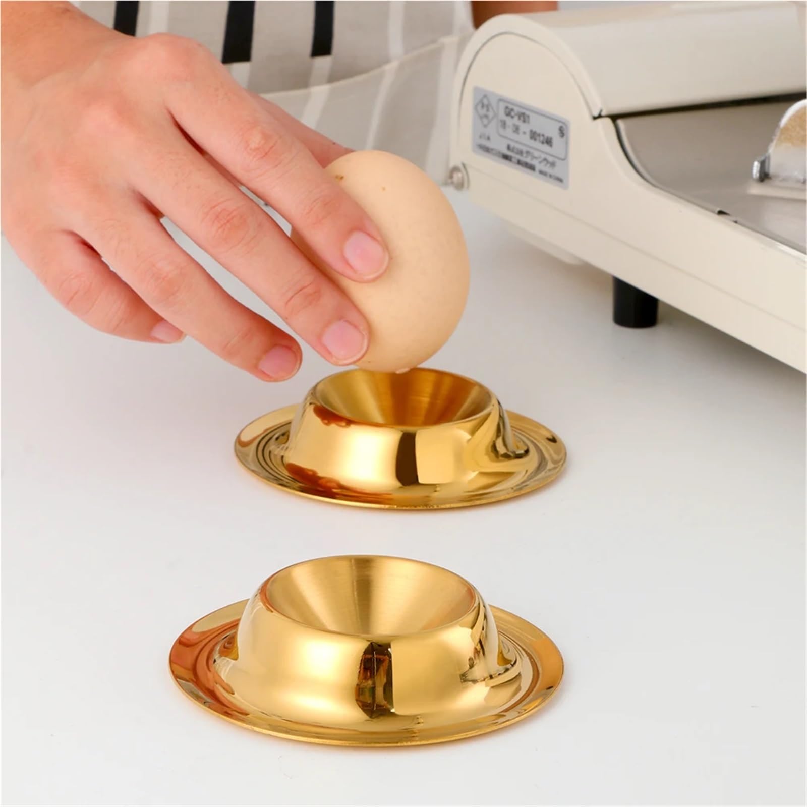 coquetier, Lot de 4 supports métalliques robustes for œufs, desserts, glaces, pudding, caviar, ustensile cuisine(Mix Color 4pcs)