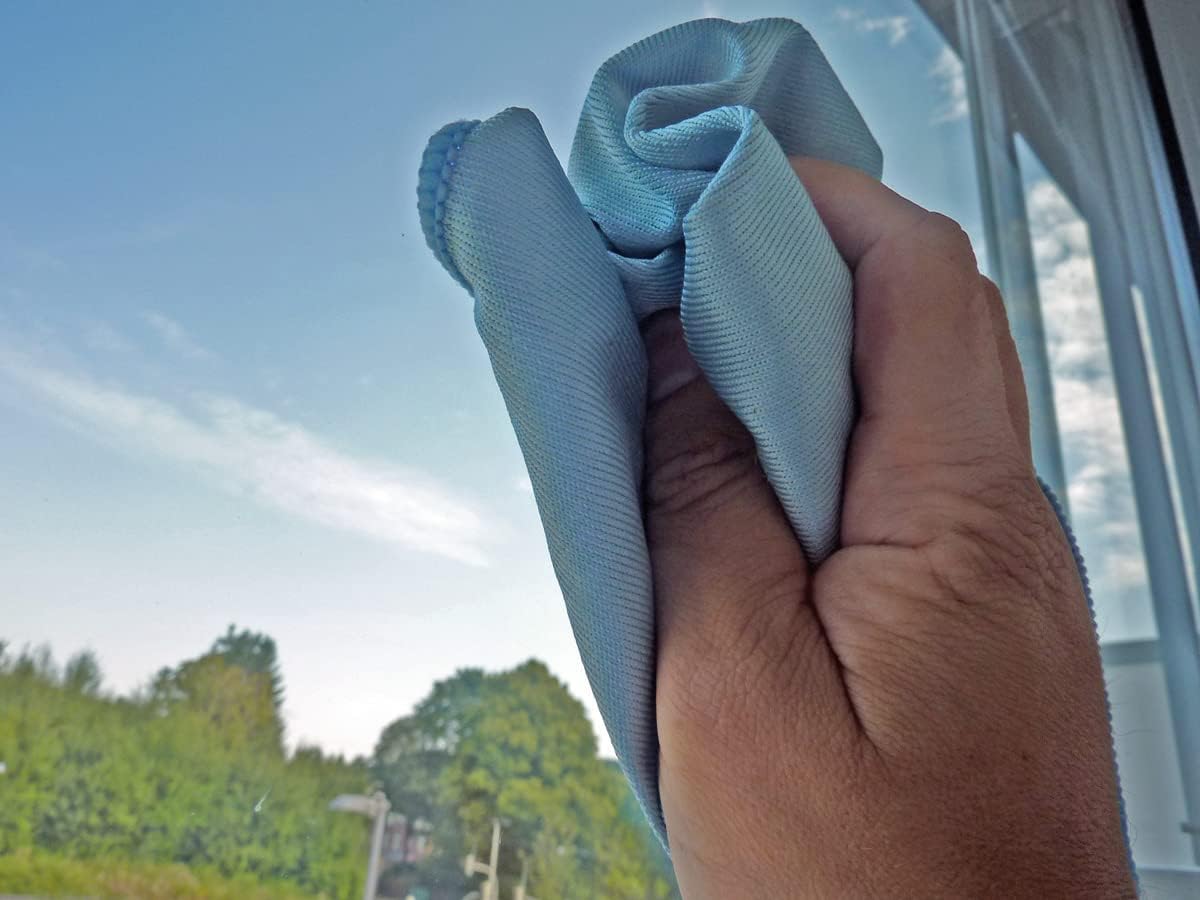 Advanced 4-in-1 Window Cleaning Kit by UNGER