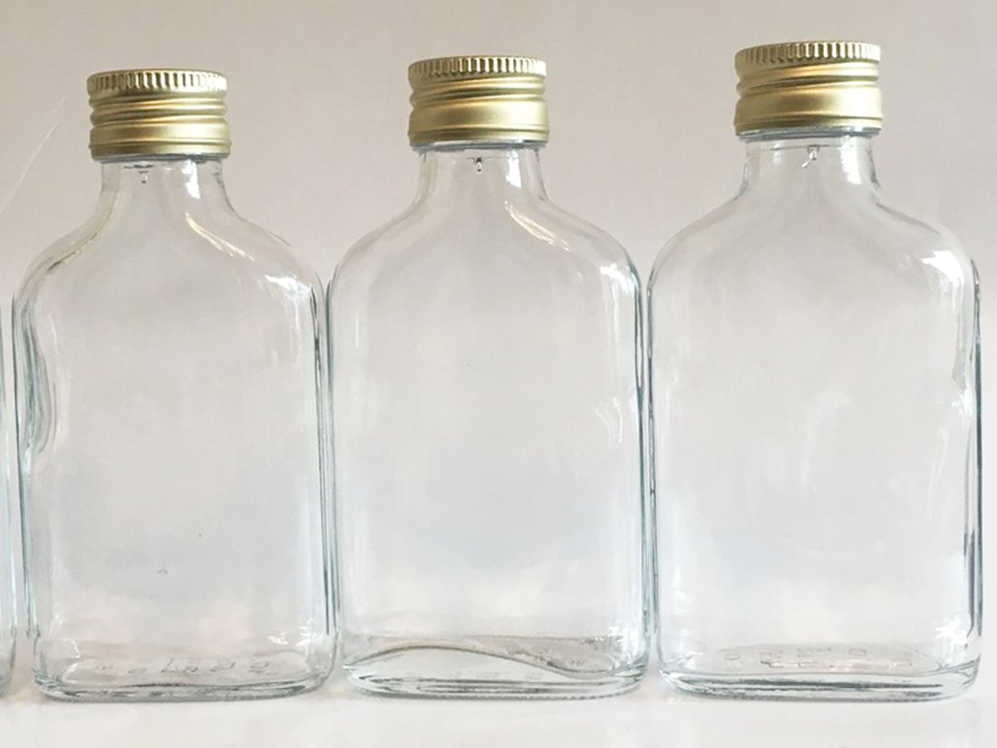 24 Empty Glass Bottles 200 ml Hip Flask 200 ml Taschi Case Bottles with Screw Tops Gold to fill yourself 0.2 Litre Liquor Bottles Schnapps Bottles Vinegar Grain oil height 15.5 cm