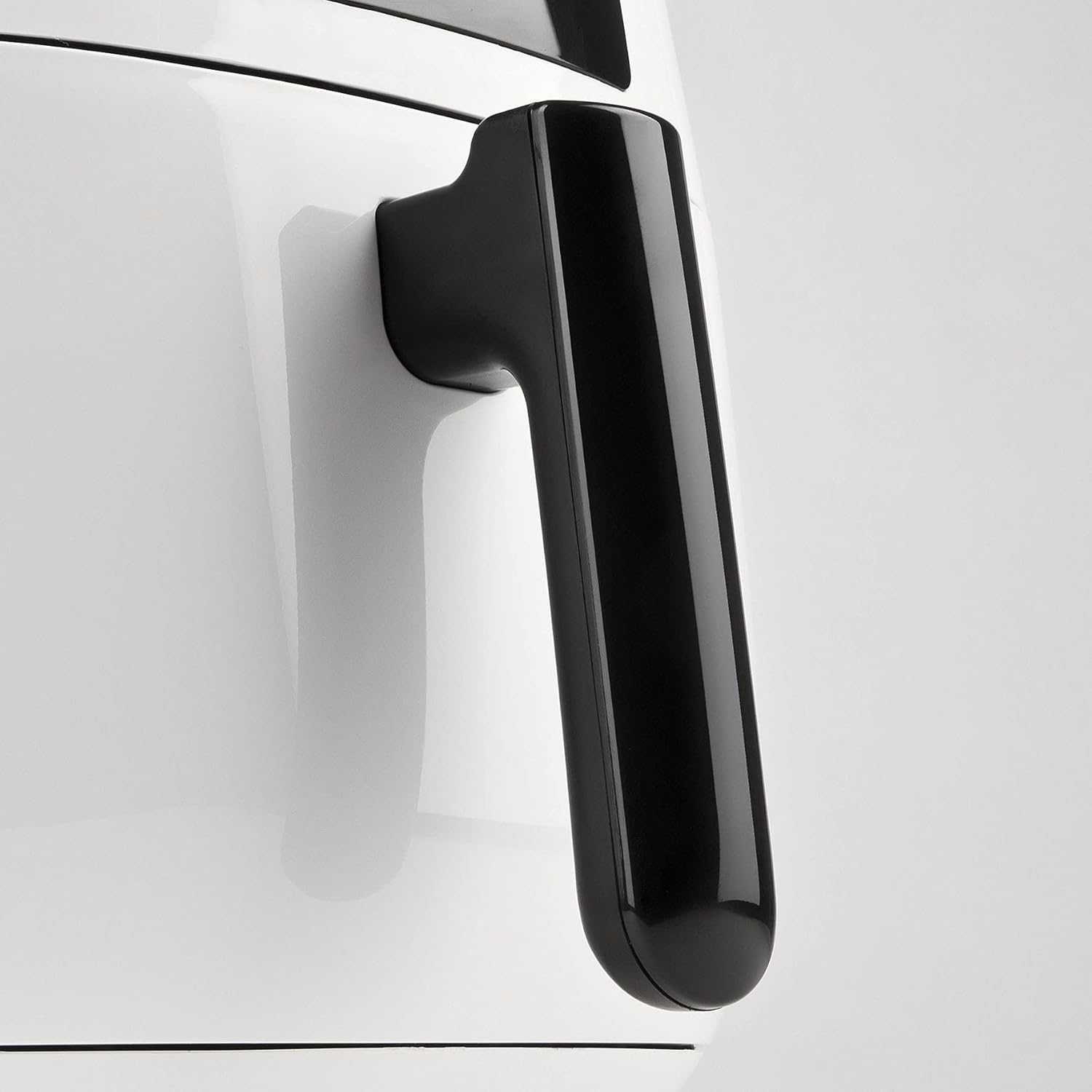 G3 Ferrari G10143 Friggisano easy, Friggitrice ad Aria, 4 Litri, 1400W, Bianco/Nero G3 Ferrari G10143 Friggisano easy, Friggitrice ad Aria, 4 Litri, 1400W, Bianco/Nero