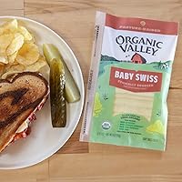 Vista 3 de Organic Valley. Rebanadas de queso suizo baby orgánico, estilo Alpino