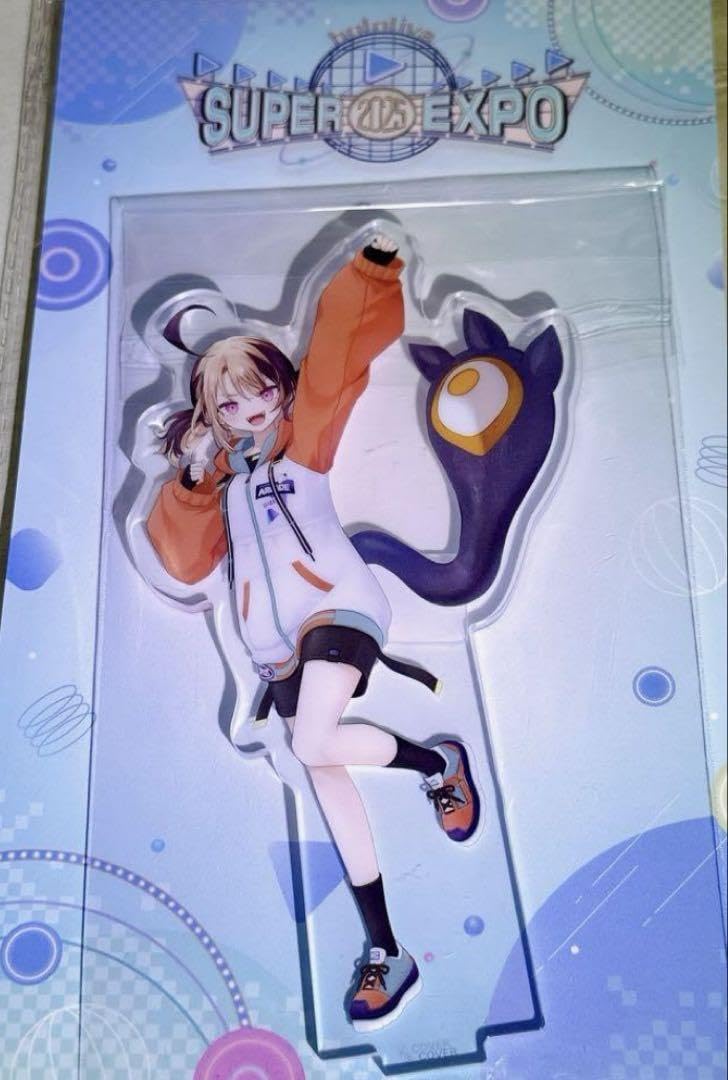 Amazon.co.jp: EXPO アクリルスタンド ジジ・ムリン 後夜祭 バッジ