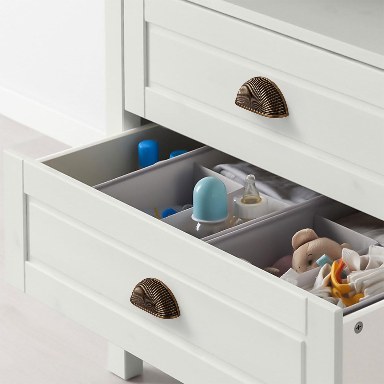 Asidrama 10 Pack 3 Inch(76mm) Antique Brass Kitchen Cabinet Handles, Bin Cup Cabinet Pulls Vintage Retro Kitchen Cabinet Hardware for Cupboard Drawer Pulls