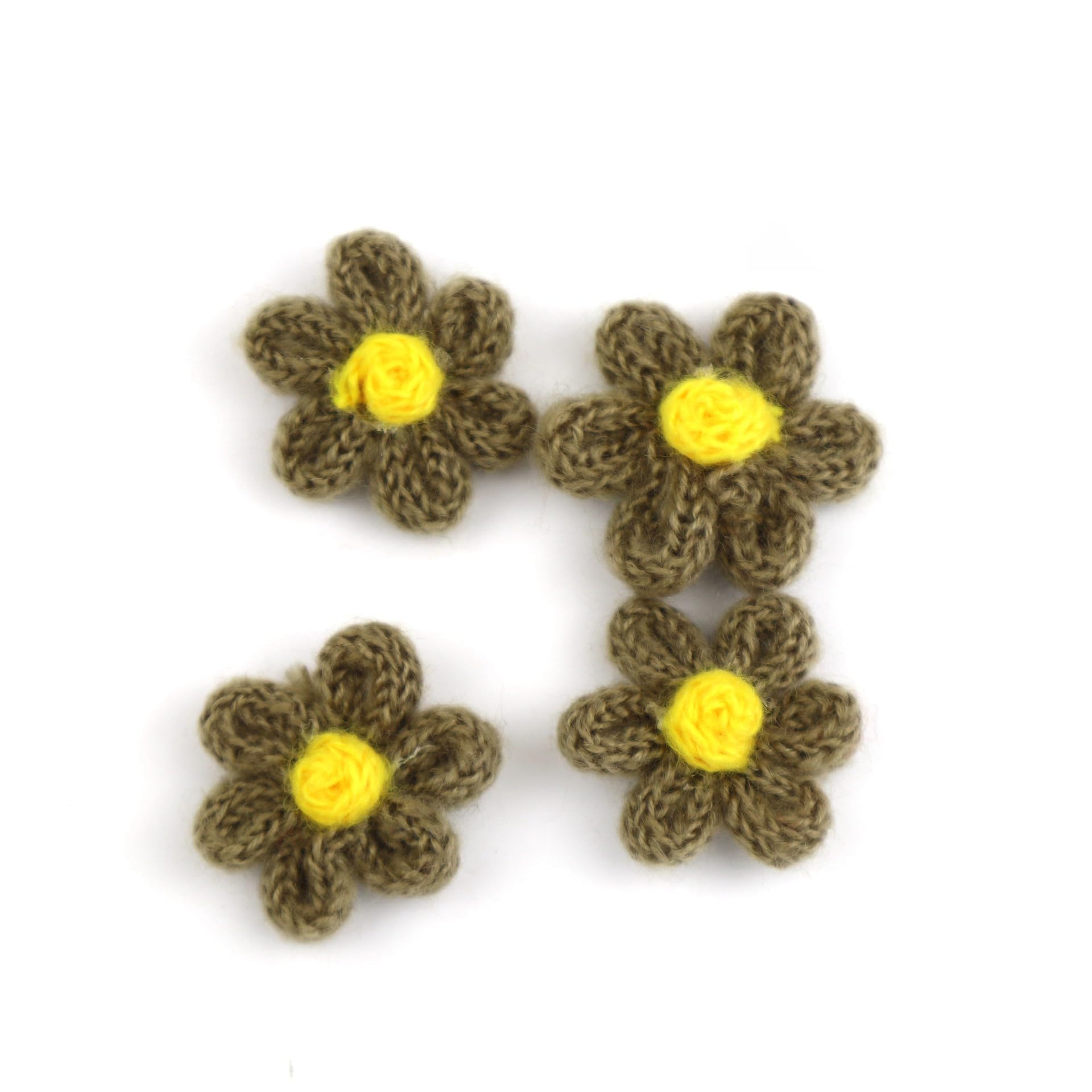 Pack of 30 Flower Patches, Knitted Flowers, Embroidered Appliques for Sewing on for DIY Mobile Phone Case Accessories, Hanging as Ornament, Clothing, T-Shirt, Backpack, Hoodies, Shoes, Khaki A