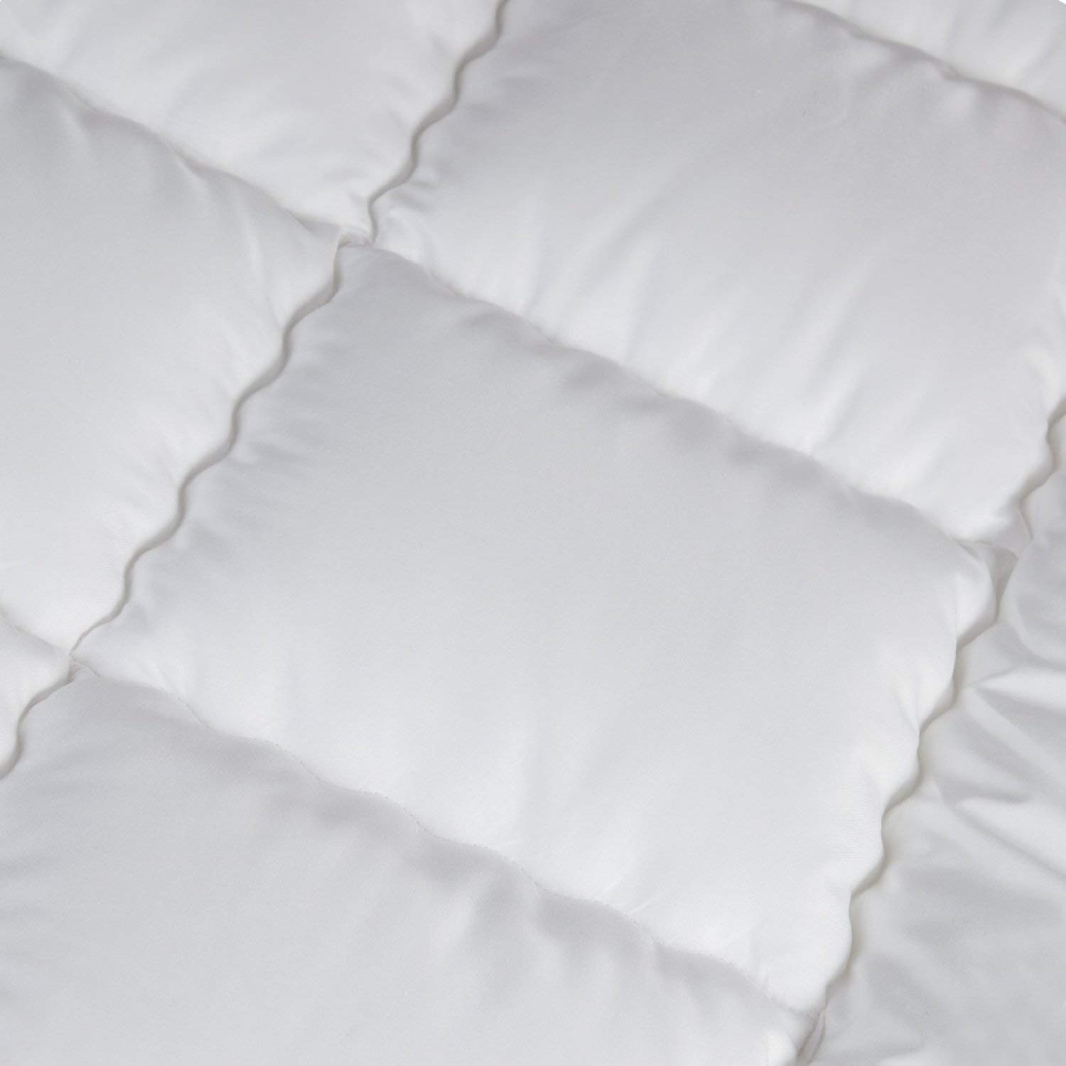 Schlafmond Medicus Clean Allergiker Winterdecke 155x220 Set mit Kissen 80x80 cm - Bettdecke 155x220 Set mit Kissen aus Baumwolle - Waschbar bis 95 Grad