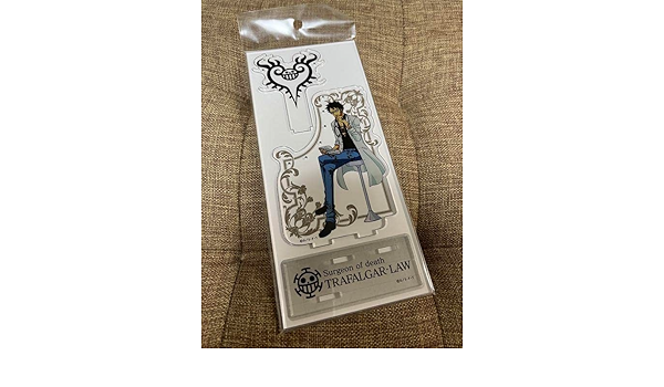 ワンピース トラファルガー・ロー アクリルスタンド 医者服