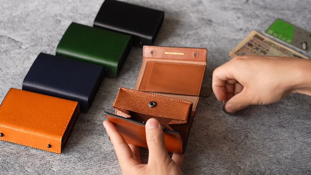 Amazon | 栃木レザー 財布 メンズ 2つ折り 日本製 箱型の小銭