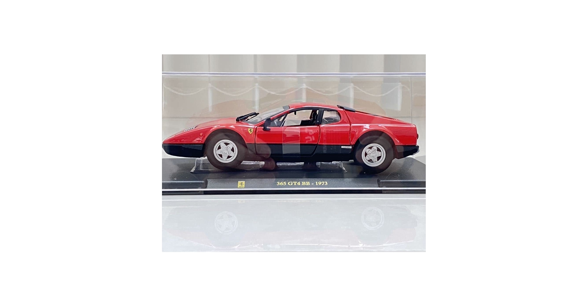 Ferrari 365 GT 4 BB フェラーリ ミニカー Z-83a フェラーリ 365 GTB4 コンペティツィオーネ（赤