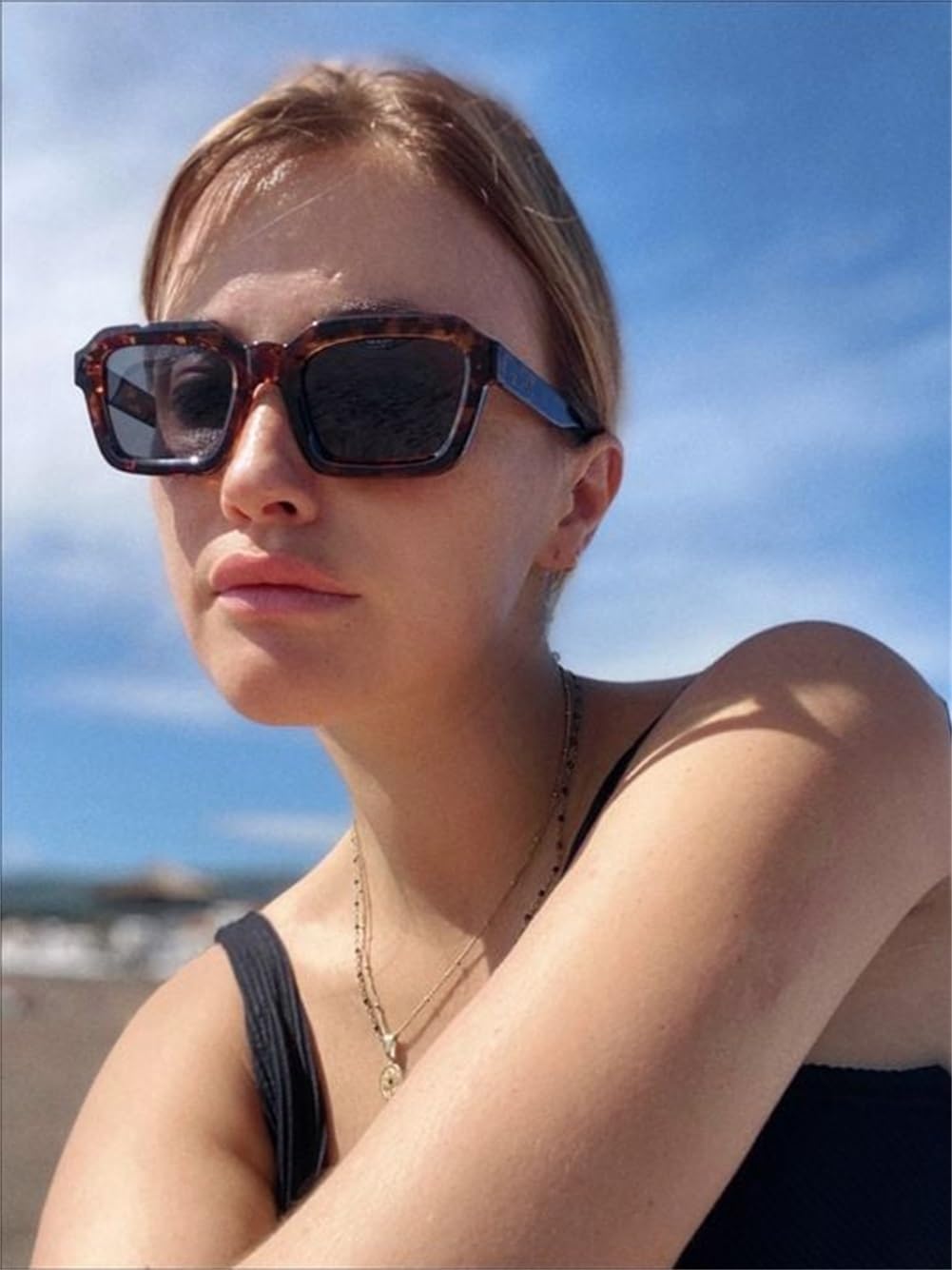 ADE WU Trendy Square Sunglasses for Women Men, Unique Designer Inspired 70s 80s Stylish Square Frame Sun Glasses - Image 2