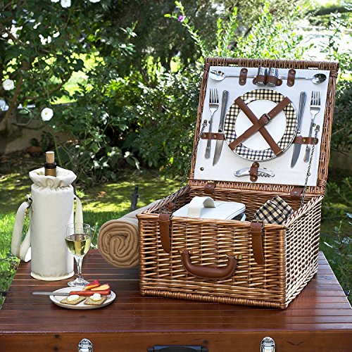 7 Romantic Picnic Baskets for Two Picnic Lifestyle